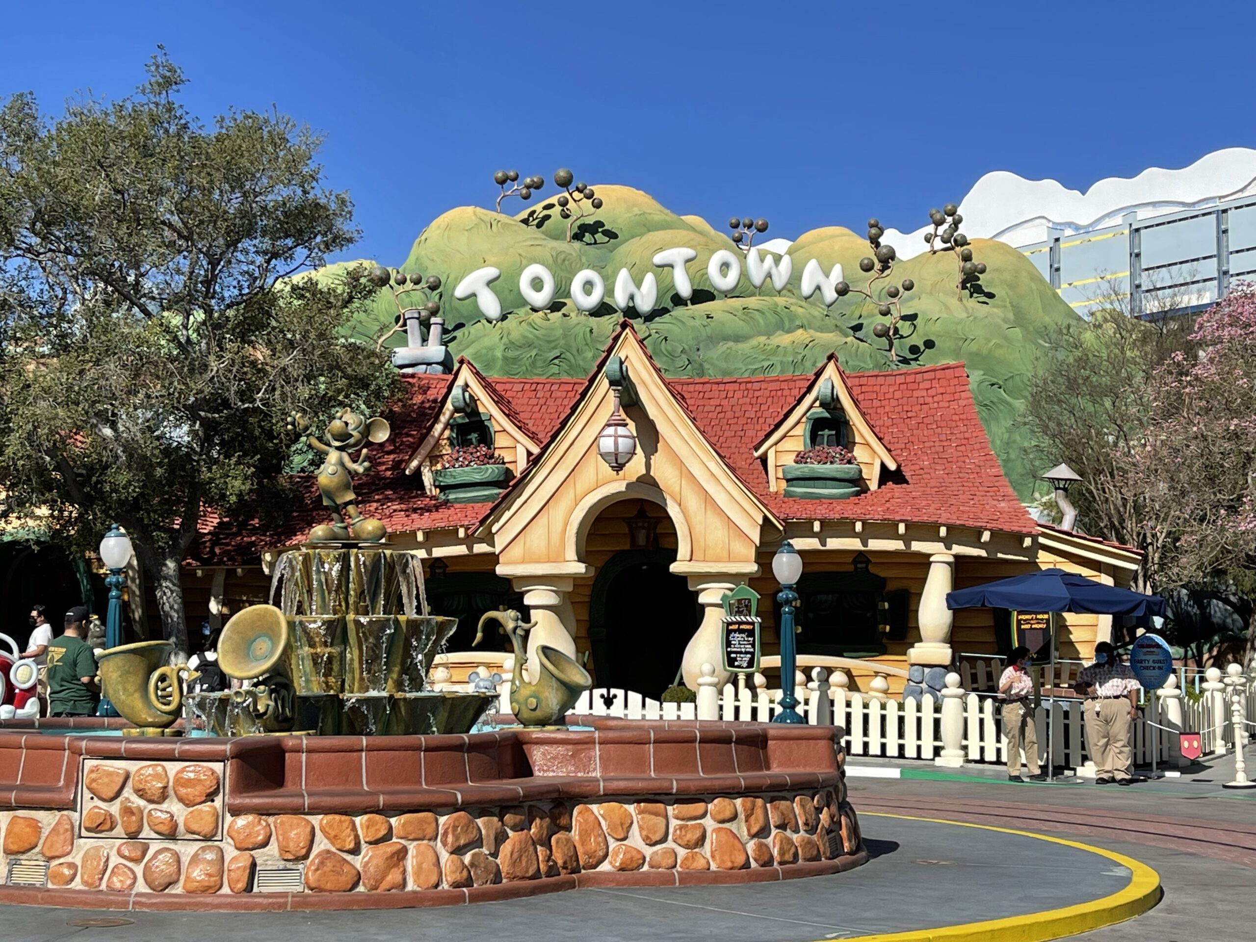 A Disneyland Private Party: Celebrate in Mickey’s Toontown post thumbnail image